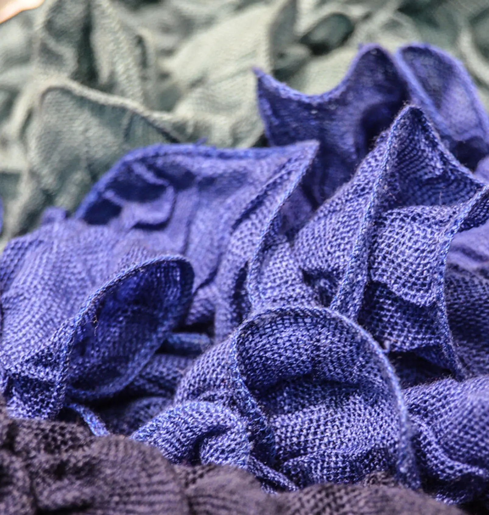 Electrospun purple cooling fabric developed by Zhengzhou University and Adelaide University researchers